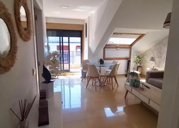 Precioso ático Con Amplia Terraza Apartamento *